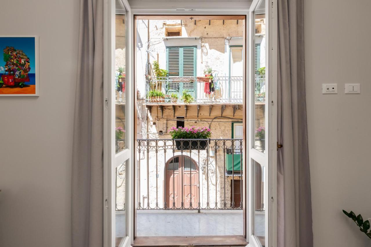 Le Porte Del Kassaro Palermo Exterior photo